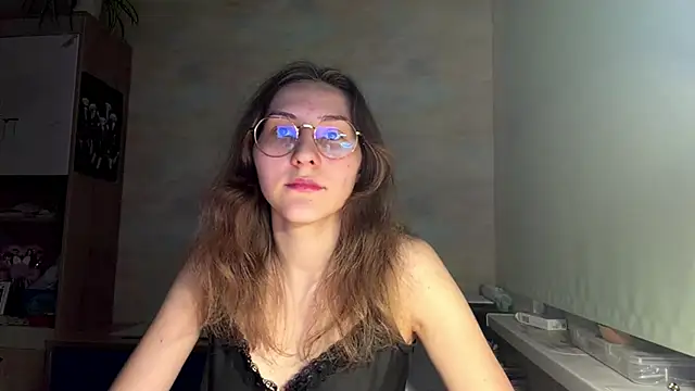 Miaaa Moon online show from 06.01.26