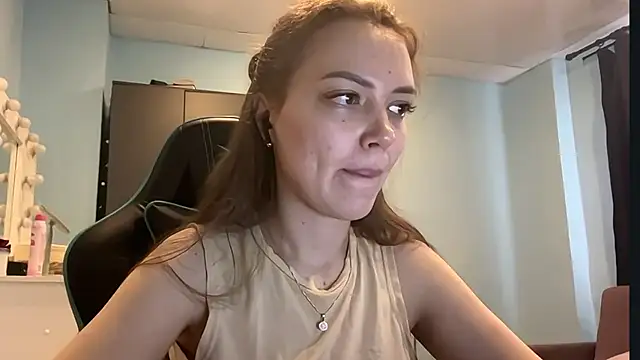 AndreeMerryman online show from 04.15.26