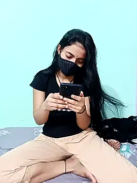 Snapshot of 18_year_old_girl chatting on 04.22.26 18 year old girl online show from 04.22.26