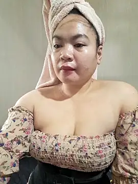 Zyramae 25 online show from 05.03.26
