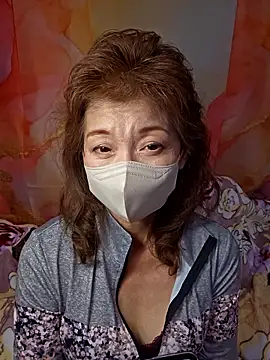 Snapshot of URAN429 chatting on 02.14.26 URAN429 online show from 02.14.26