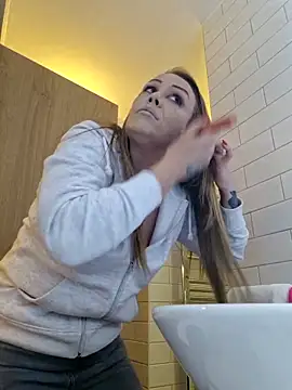 Snapshot of Majestic-Maya chatting on 03.07.26 Majestic-Maya online show from 03.07.26