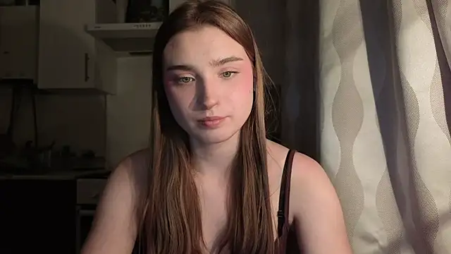 Snapshot of LissaBliss chatting on 05.11.26 LissaBliss online show from 05.11.26
