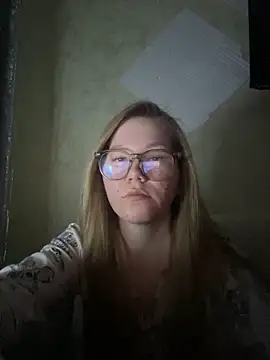 NensyOxunel online show from 01.31.26