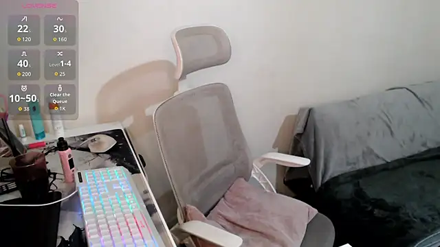 AustrianGirl99AtWork online show from 02.12.26