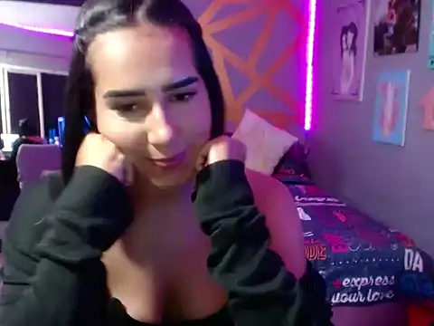 Evelyn lovers  online show from 04.08.26