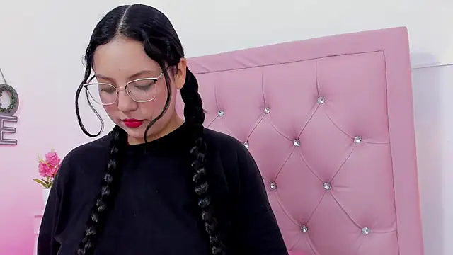 Snapshot of Mariana_Gonzalez_ chatting on 02.02.26 Mariana Gonzalez online show from 02.02.26