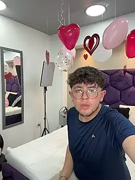 Snapshot of Noah_Wiliams chatting on 02.11.26 Noah Wiliams online show from 02.11.26