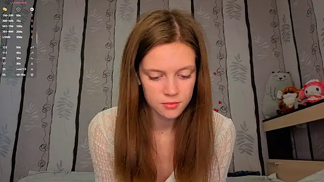 Snapshot of SueFerreyra chatting on 06.21.26 SueFerreyra online show from 06.21.26