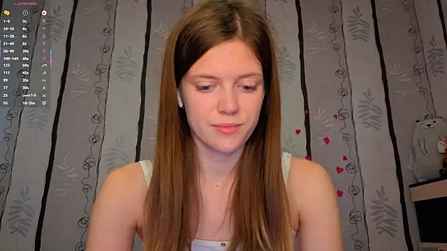 Snapshot of SueFerreyra chatting on 06.29.26 SueFerreyra online show from 06.29.26