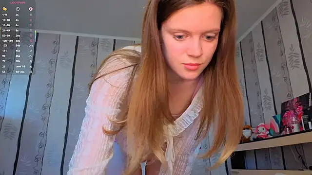Snapshot of SueFerreyra chatting on 06.30.26 SueFerreyra online show from 06.30.26