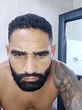 Snapshot of Lucius40 chatting on 02.03.26 Lucius40 online show from 02.03.26