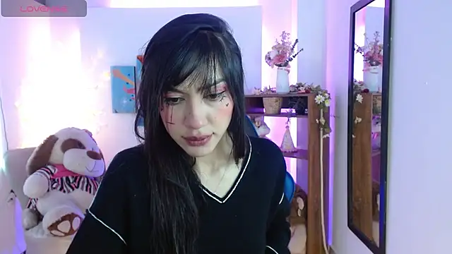 Snapshot of FIORELLA_L chatting on 05.10.26 FIORELLA L online show from 05.10.26