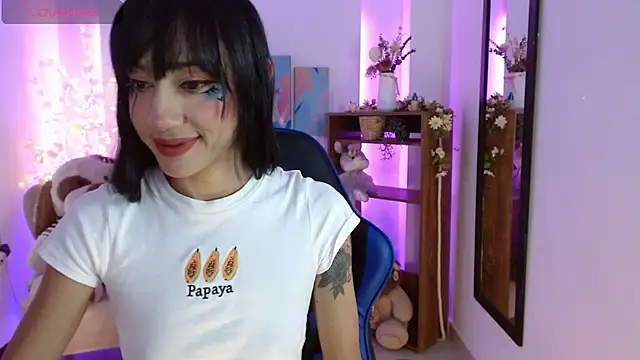 Snapshot of FIORELLA_L chatting on 05.27.26 FIORELLA L online show from 05.27.26