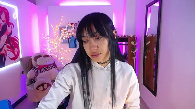 Snapshot of FIORELLA_L chatting on 06.25.26 FIORELLA L online show from 06.25.26