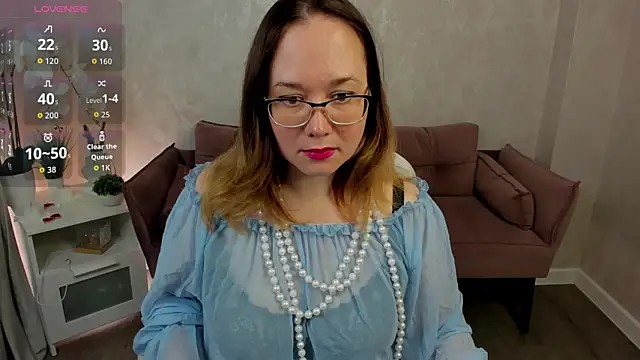 Snapshot of Dixon_Ross chatting on 05.19.26 Dixon Ross online show from 05.19.26