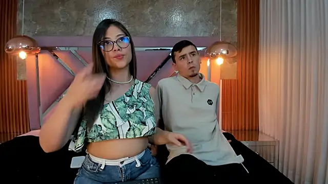 Snapshot of ChloeandAdam chatting on 03.24.26 ChloeandAdam online show from 03.24.26