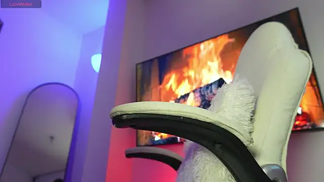 Just Lu online show from 02.18.26