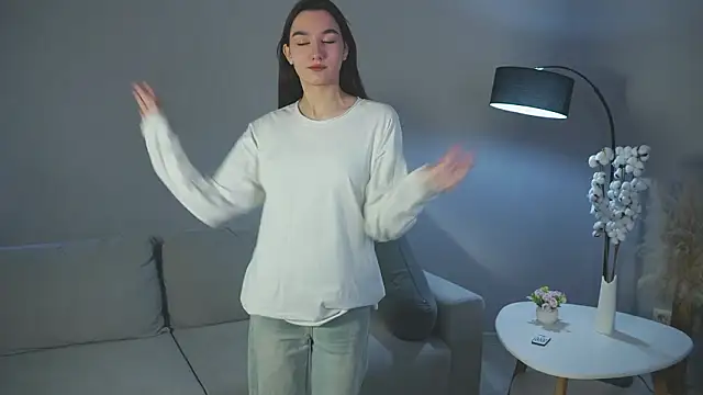 HermilaClap online show from 02.02.26