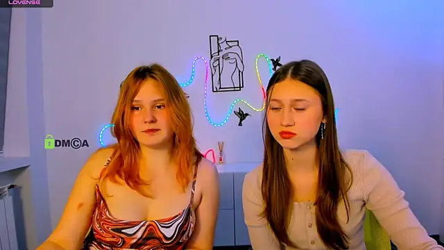 arianaa cat online show from 02.28.26