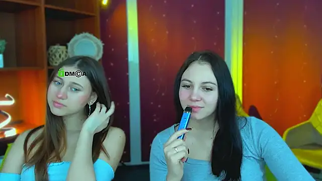 arianaa cat online show from 03.11.26