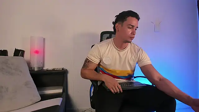 CRISTHIAN WOLF1 online show from 07.03.26