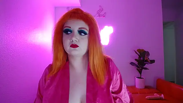 Snapshot of groovynights chatting on 02.07.25 groovynights online show from 02.07.25