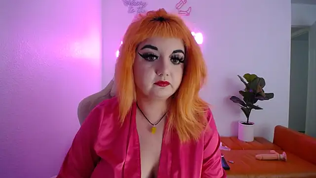 Snapshot of groovynights chatting on 03.08.25 groovynights online show from 03.08.25