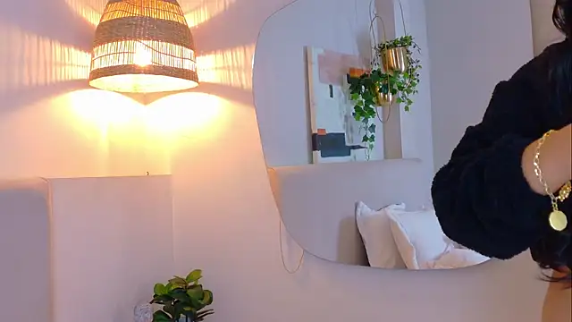 VioletBloomm online show from 04.23.26