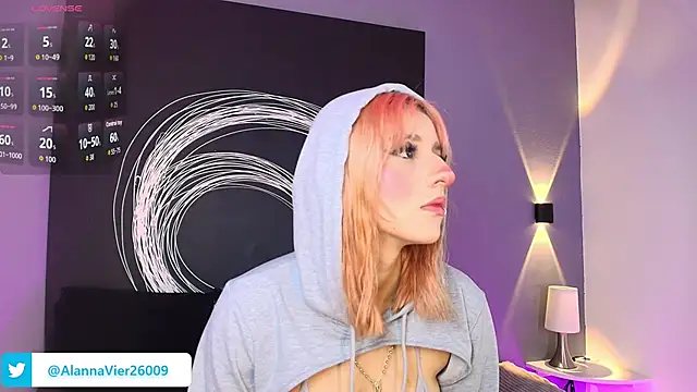 AlannaViera online show from 05.11.26