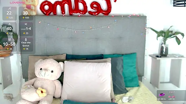 Sophia Valentina online show from 04.19.26