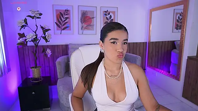 IvyGrabes online show from 04.21.26