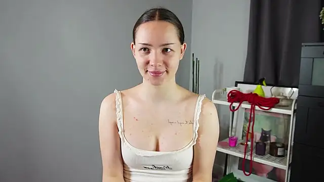 Snapshot of Murmella chatting on 02.28.26 Murmella online show from 02.28.26