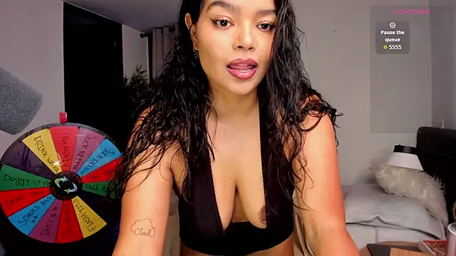 moonhelen online show from 04.29.26