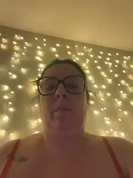 JasmineGlow7 online show from 05.14.26