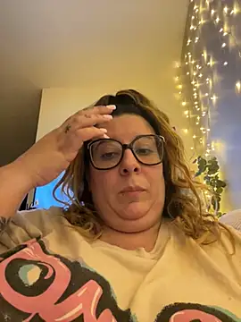 JasmineGlow7 online show from 05.17.26