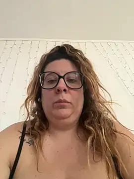 JasmineGlow7 online show from 05.18.26