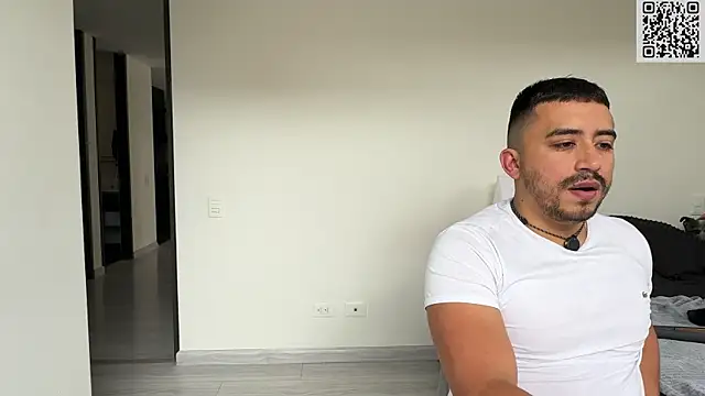 Snapshot of Sofii_n_Diego chatting on 07.26.26 Sofii n Diego online show from 07.26.26