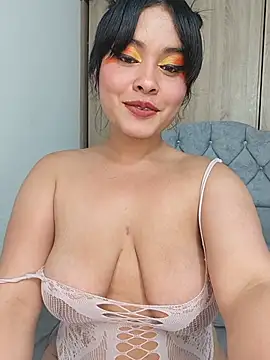 Snapshot of zoe_love18 chatting on 07.12.26 zoe love18 online show from 07.12.26