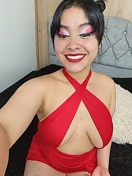 Snapshot of zoe_love18 chatting on 07.13.26 zoe love18 online show from 07.13.26