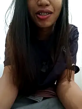 Snapshot of WildJennifercum chatting on 03.17.26 WildJennifercum online show from 03.17.26