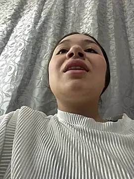 DULCE MARIA EF online show from 02.05.26