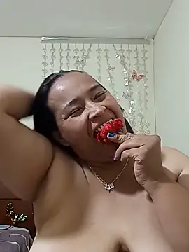 Snapshot of BustySexy_Nataly chatting on 06.21.26 BustySexy Nataly online show from 06.21.26