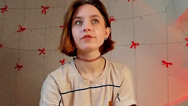 Snapshot of VelvetCaress chatting on 02.22.26 VelvetCaress online show from 02.22.26