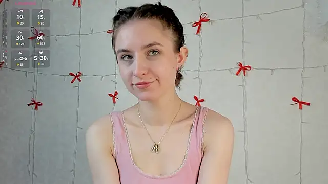 Snapshot of VelvetCaress chatting on 03.10.26 VelvetCaress online show from 03.10.26