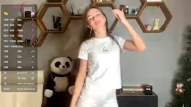 DeanneHenagan online show from 02.05.26