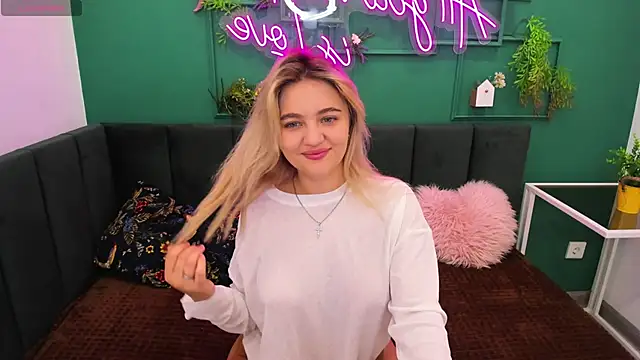 KatieBlossom  online show from 02.02.26