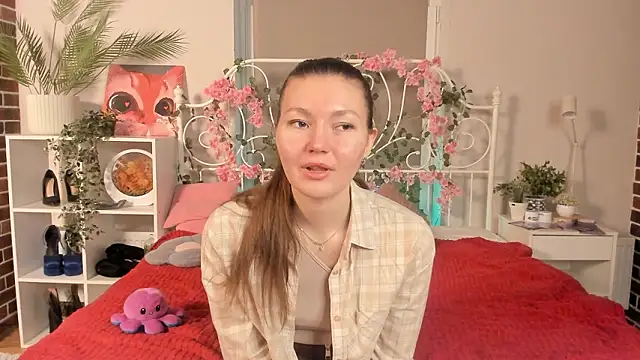 Snapshot of TobiMillinor chatting on 02.25.26 TobiMillinor online show from 02.25.26