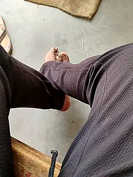 Snapshot of horny_indian90 chatting on 03.15.26 horny indian90 online show from 03.15.26