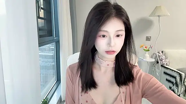 Snapshot of DYyyyyy-- chatting on 04.19.26 DYyyyyy-- online show from 04.19.26